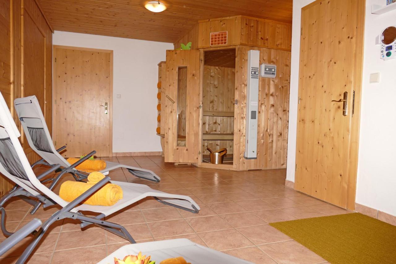 Hiaslahof Appartement Mariapfarr Buitenkant foto